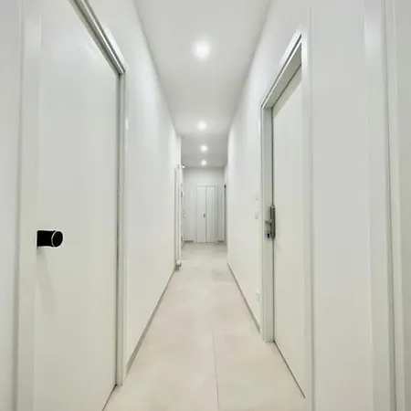 Turris Apartments, Skyline Historic Center Bologne